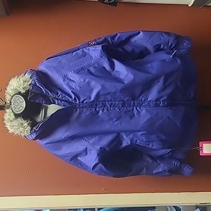 686 snowboarding coat